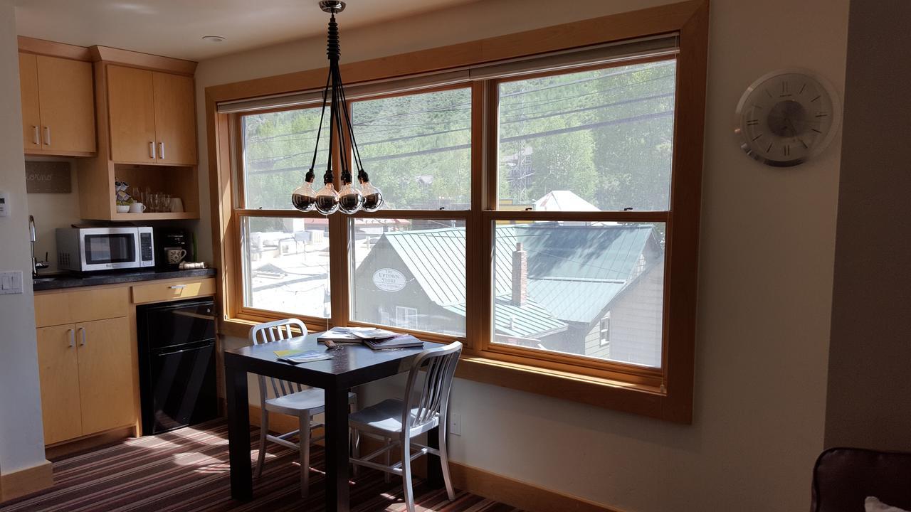 Hotel Minturn エクステリア 写真