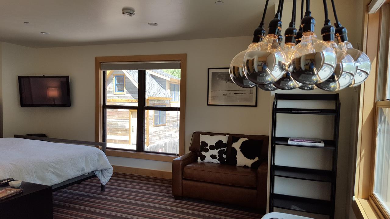 Hotel Minturn エクステリア 写真